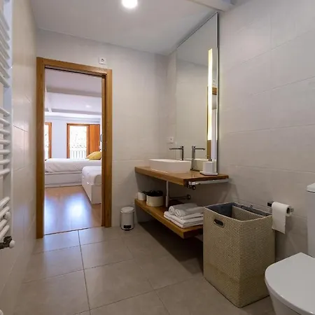 Casa De Tetuan * Muros